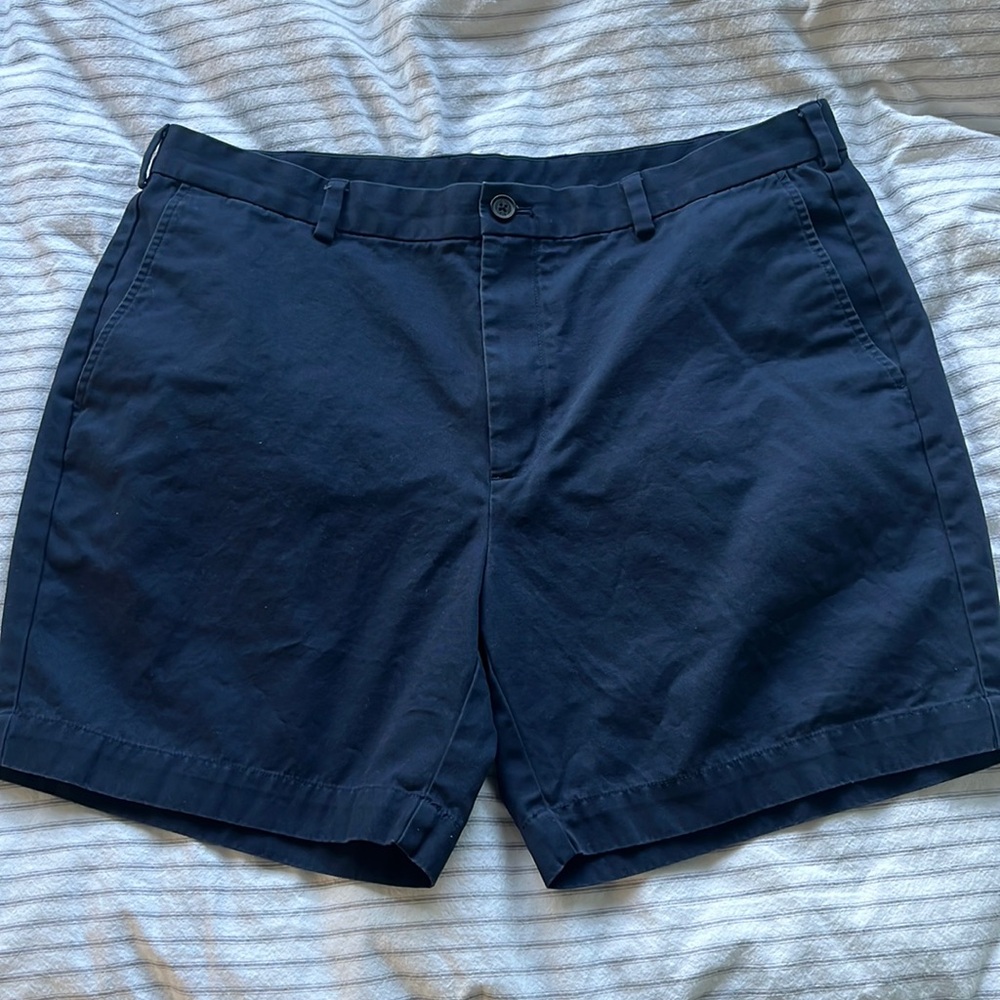 Brooks Brothers Navy 7 in Inseam Flat Front Shorts - Picture 1 of 4